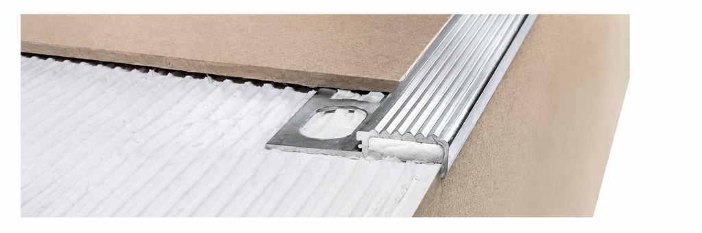 Perfil Prostep para Degrau em Alumínio 2700 mm — Ref. 93969